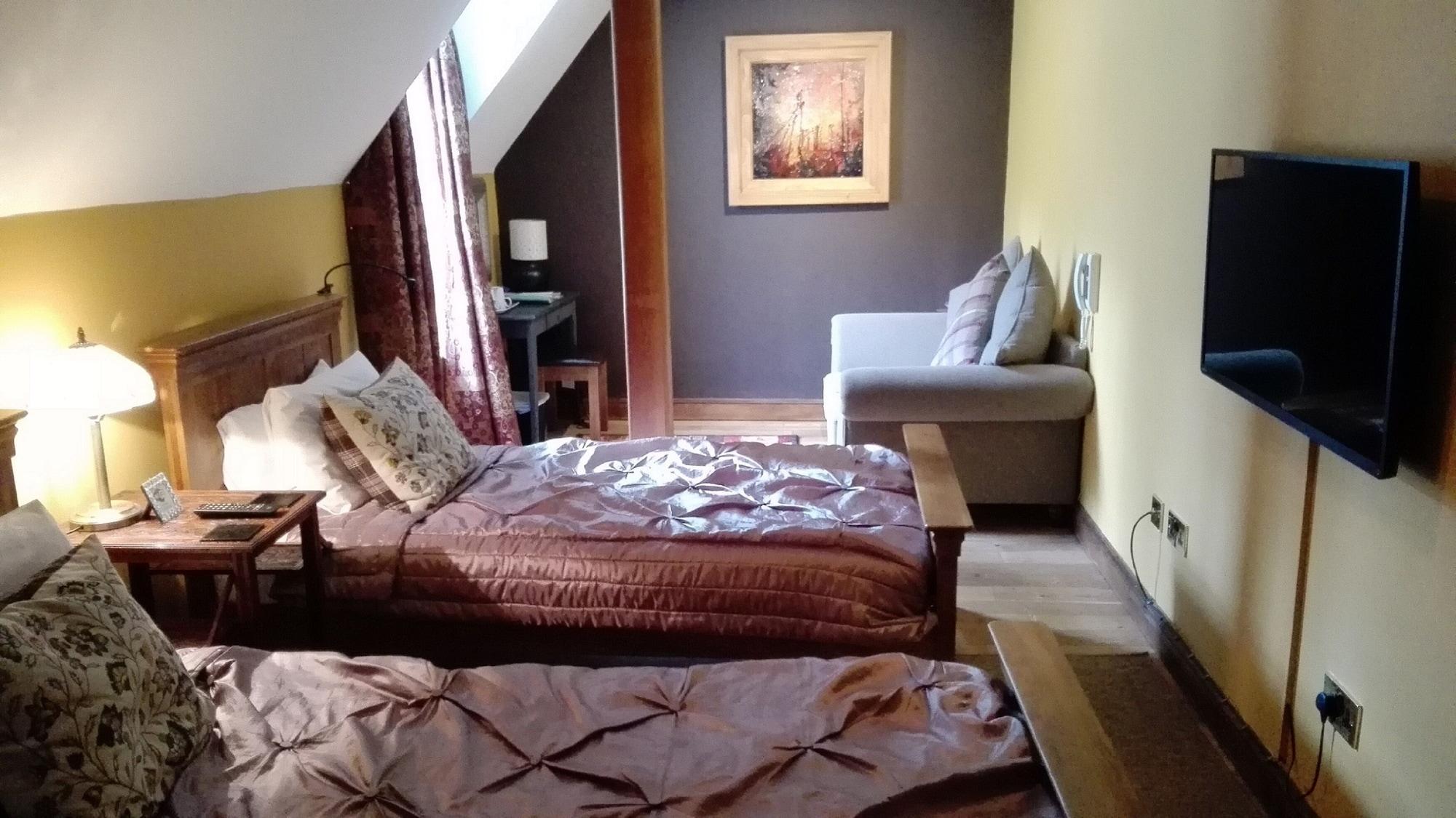 Lime Tree Hotel Форт Уилям Екстериор снимка